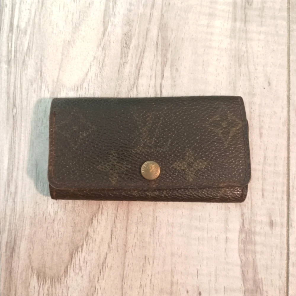 Louis Vuitton Monogram Canvas Multicles Key Holder